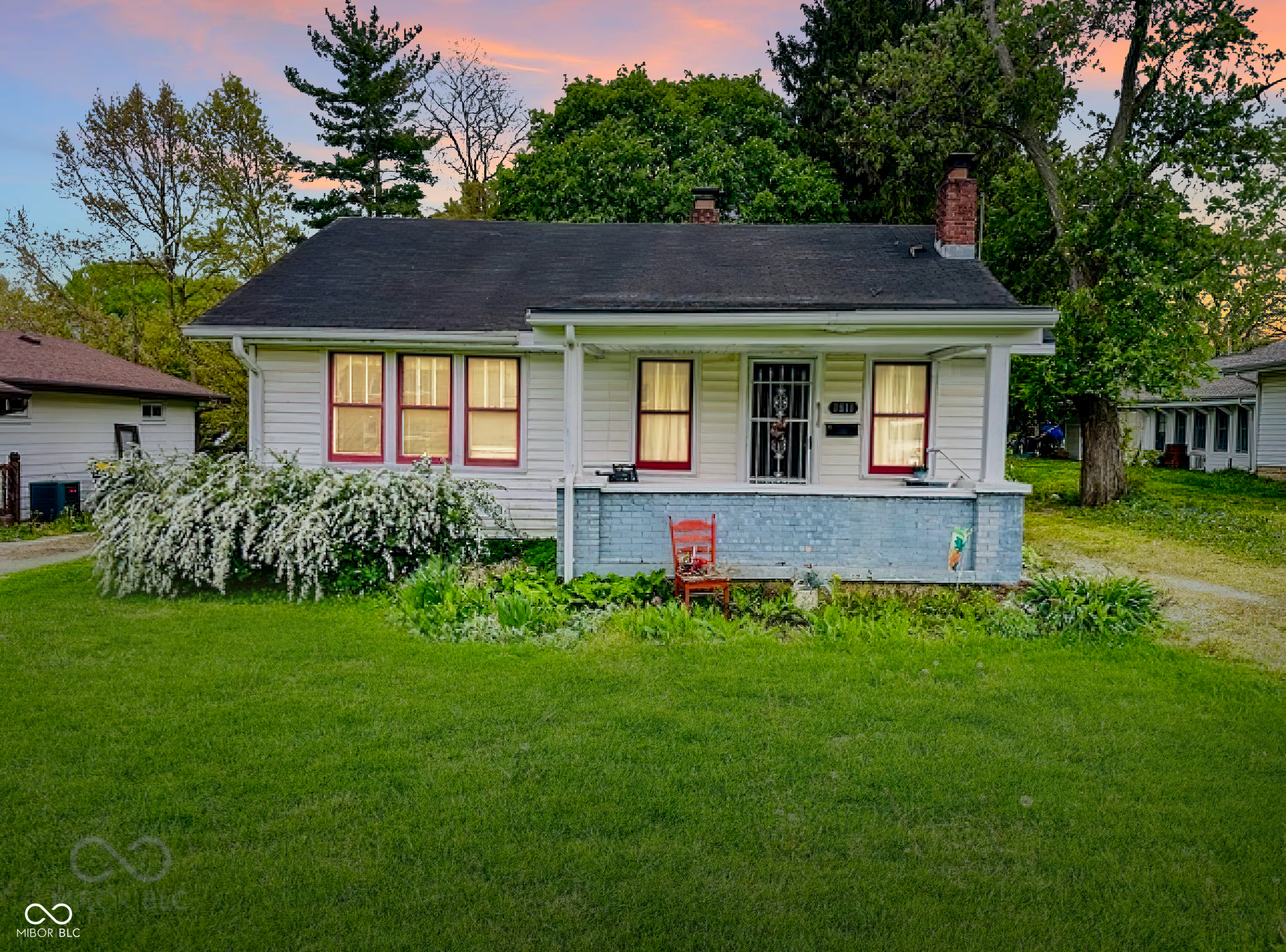 1811 East 10th Street Anderson, IN 46012 - Photo 2 of 23