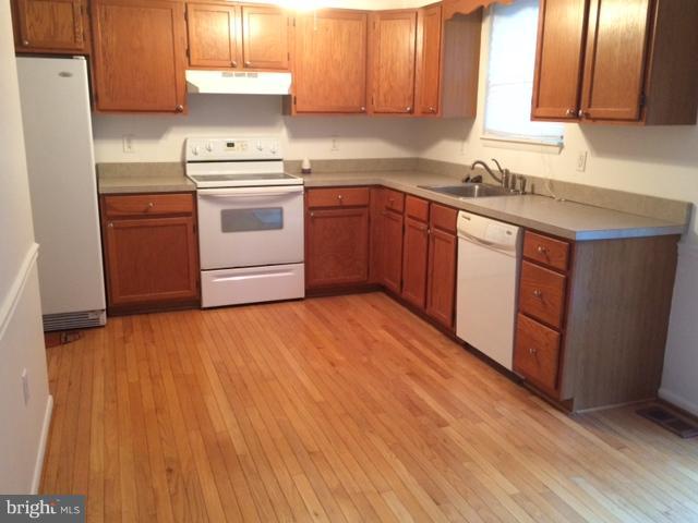 8317 Manor View Road Lusby, MD 20657 - Photo 2 of 16 Kitchen