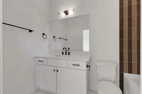 $765,000 | 5701 B Maudina Avenue, Nashville, TN 37209