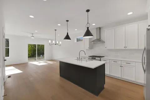 $765,000 | 5701 B Maudina Avenue, Nashville, TN 37209