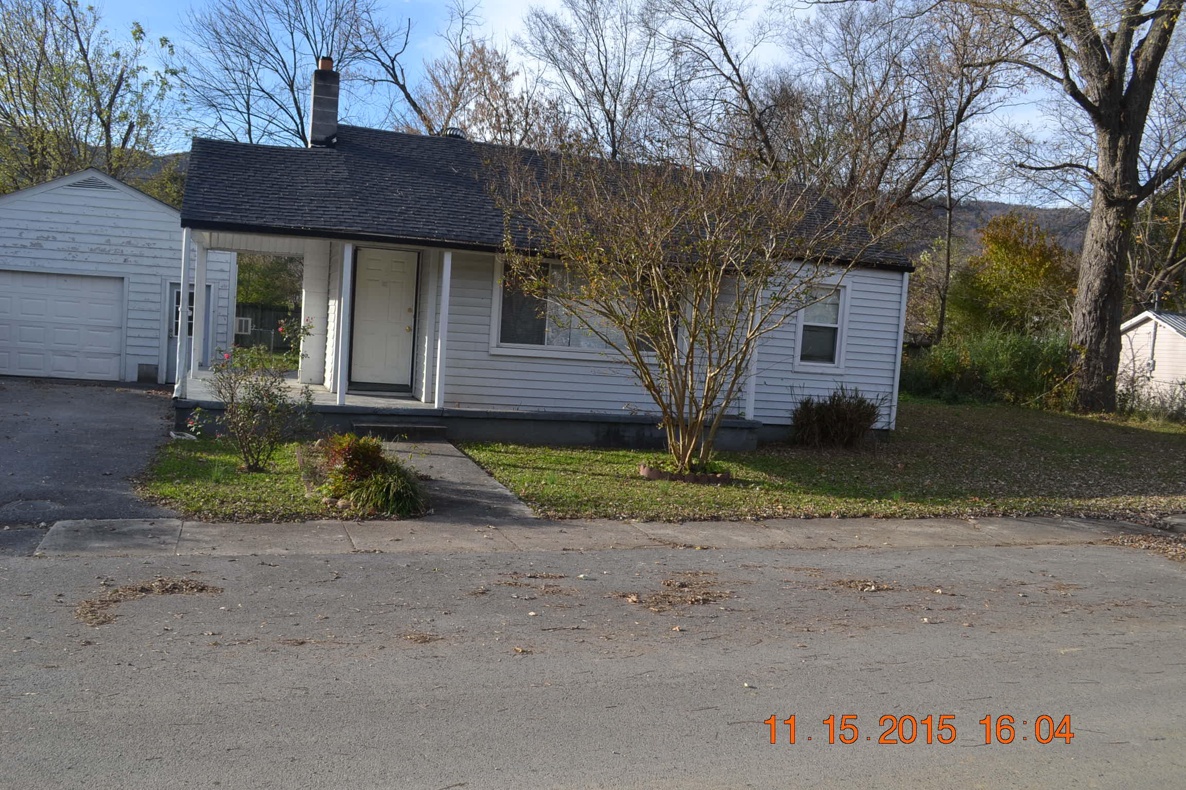 167 Spring Street Dunlap, TN 37327 - Photo 4 of 66 DSC_0141