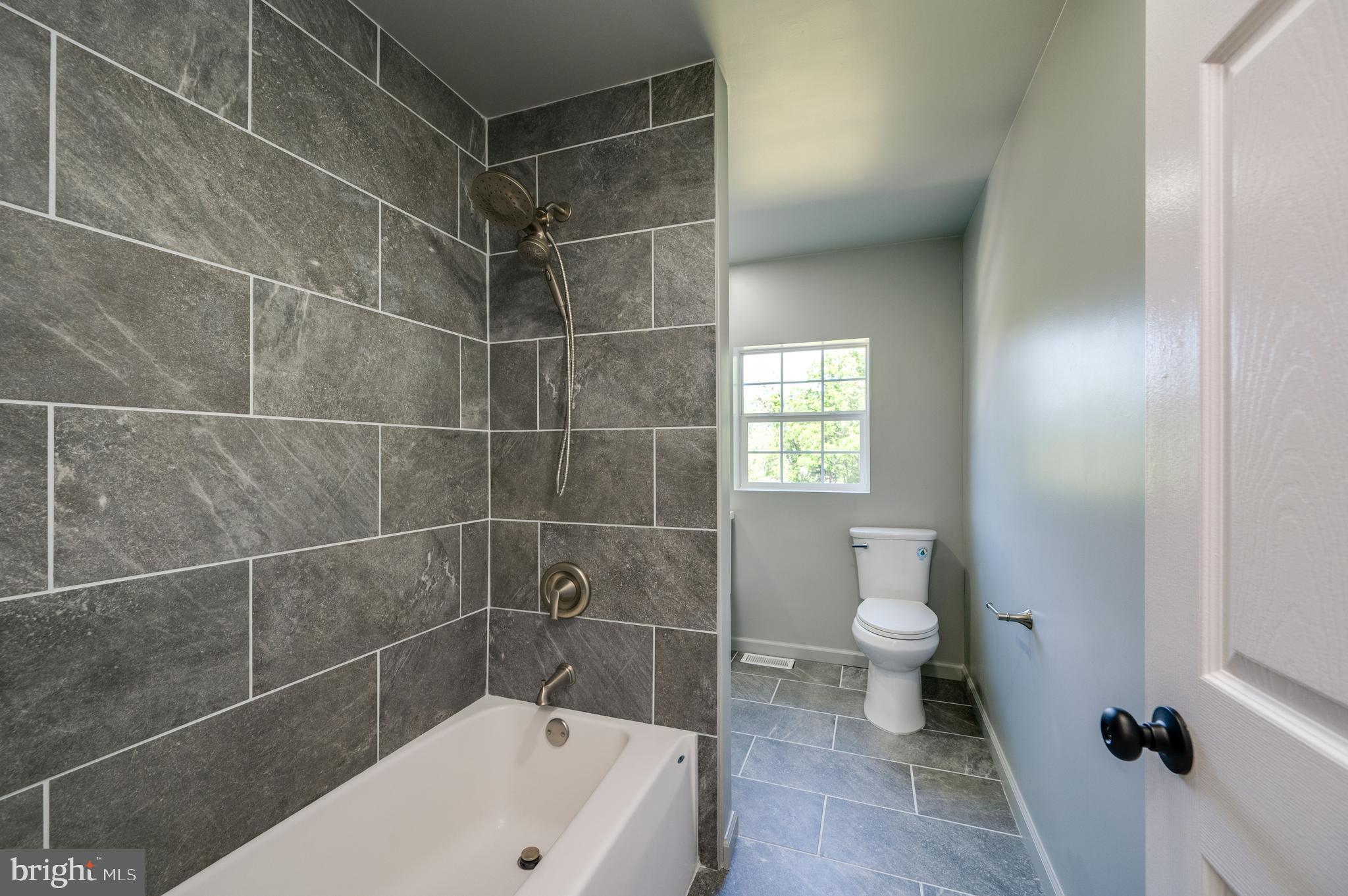1311 Butter Lane Reading, PA 19606 - Photo 17 of 38