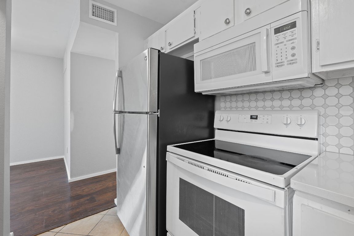 2104 Cullen Avenue, Unit 4224 Austin, TX 78757 - Photo 12 of 24