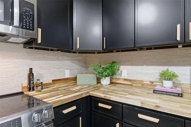 $624,000 | 2452 Baywood Drive East, Dunedin, FL 34698