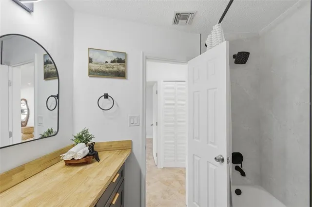 $624,000 | 2452 Baywood Drive East, Dunedin, FL 34698