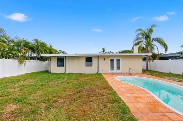 $624,000 | 2452 Baywood Drive East, Dunedin, FL 34698