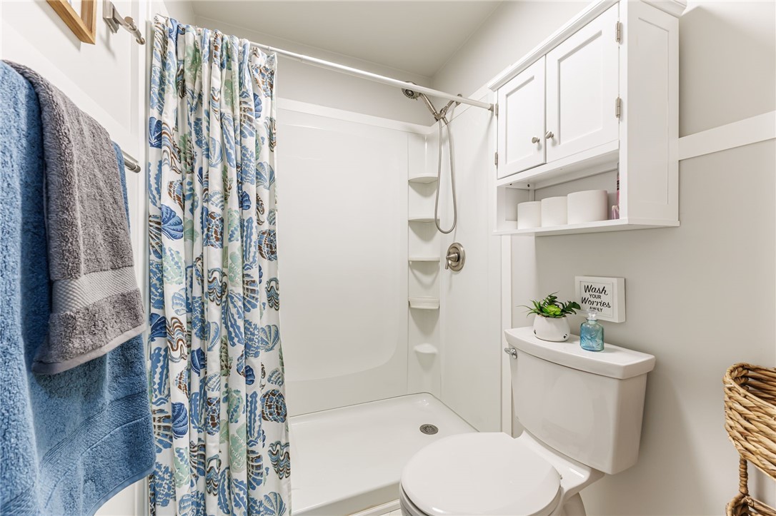 3540 Lyell Road Gates, NY 14606 - Photo 14 of 27 Primary bath