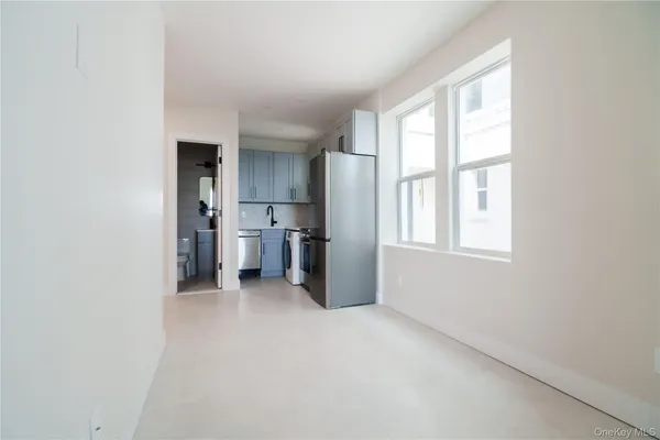 $3,750 | 315 West Broadway, Unit 1H, Long Beach, NY 11561