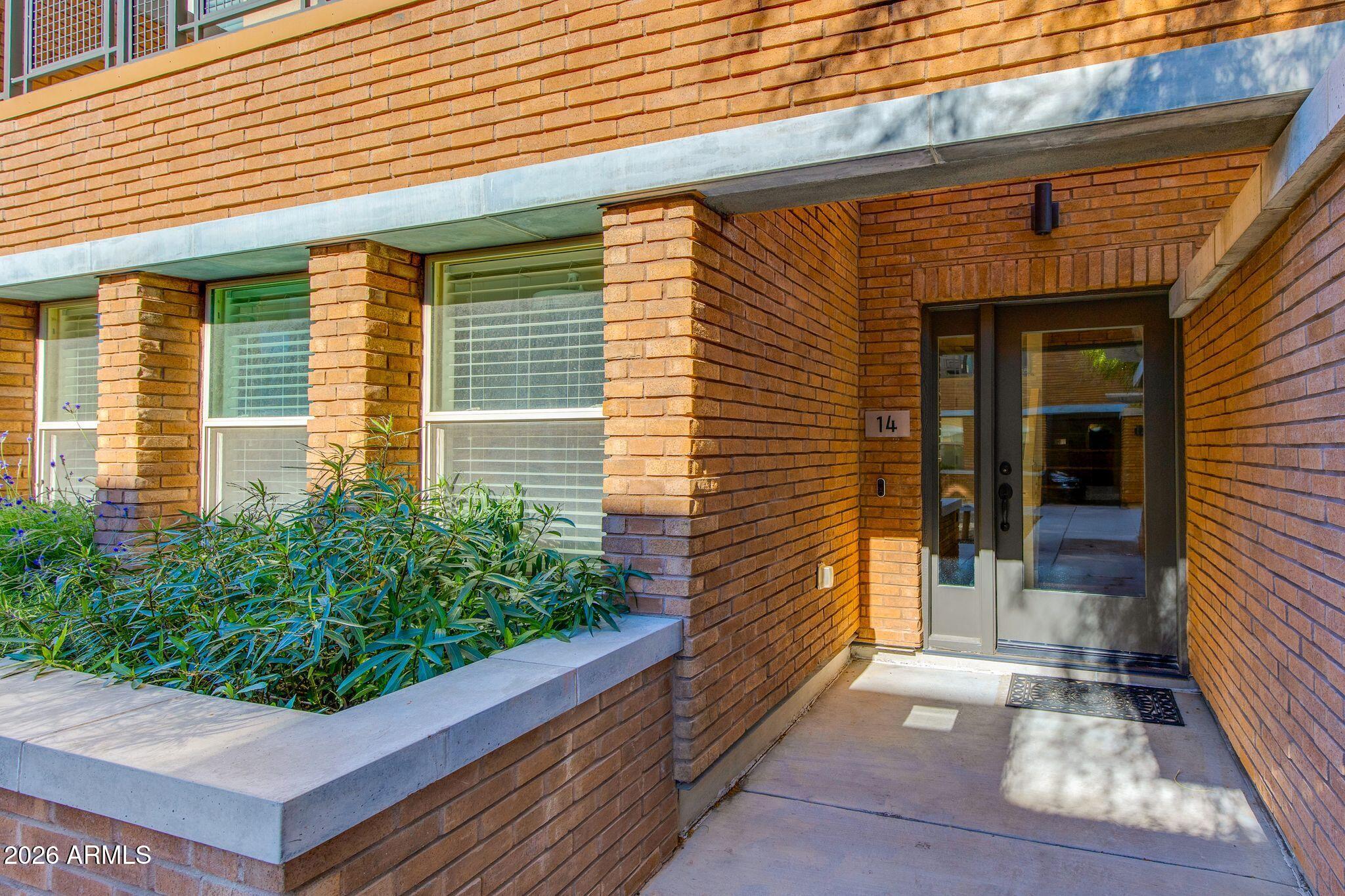 1400 East Bethany Home Road, Unit 14 Phoenix, AZ 85014 - Photo 2 of 23 05-Bethany