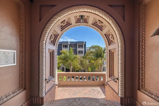 $1,399,000 | 1450 Greenwich Street, Unit 504, San Francisco, CA 94109