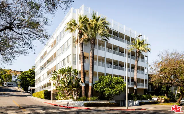 $949,000 | 1400 North Sweetzer Avenue, Unit 106, West Hollywood, CA 90069