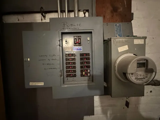 $2,650,000 | 7003 South Oglesby Avenue, Chicago, IL 60649