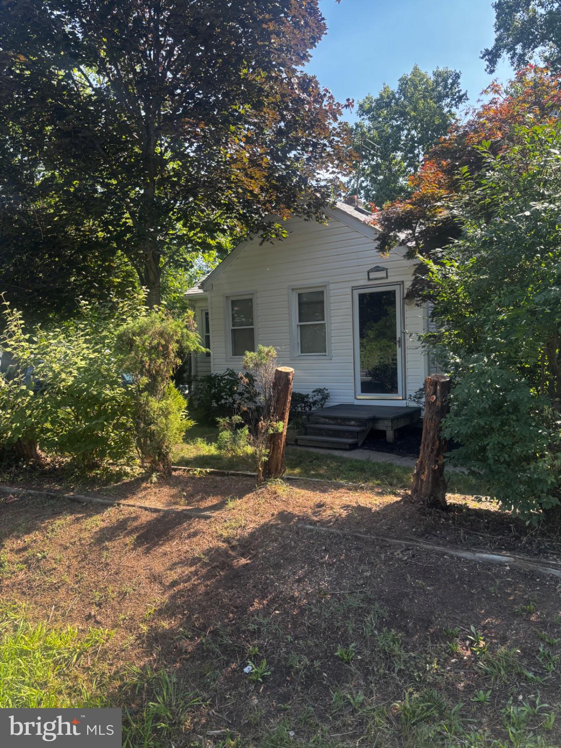 4304 Largo Road Upper Marlboro, MD 20772 - Photo 1 of 5 Charming home nestled among greenery.