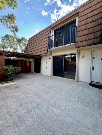 $2,600 | 9143 D Southwest 23rd Street, Davie, FL 33324