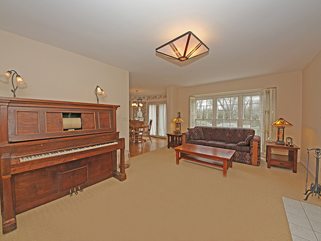 26W103 Jewell Road Wheaton, IL 60187 - Photo 11 of 19