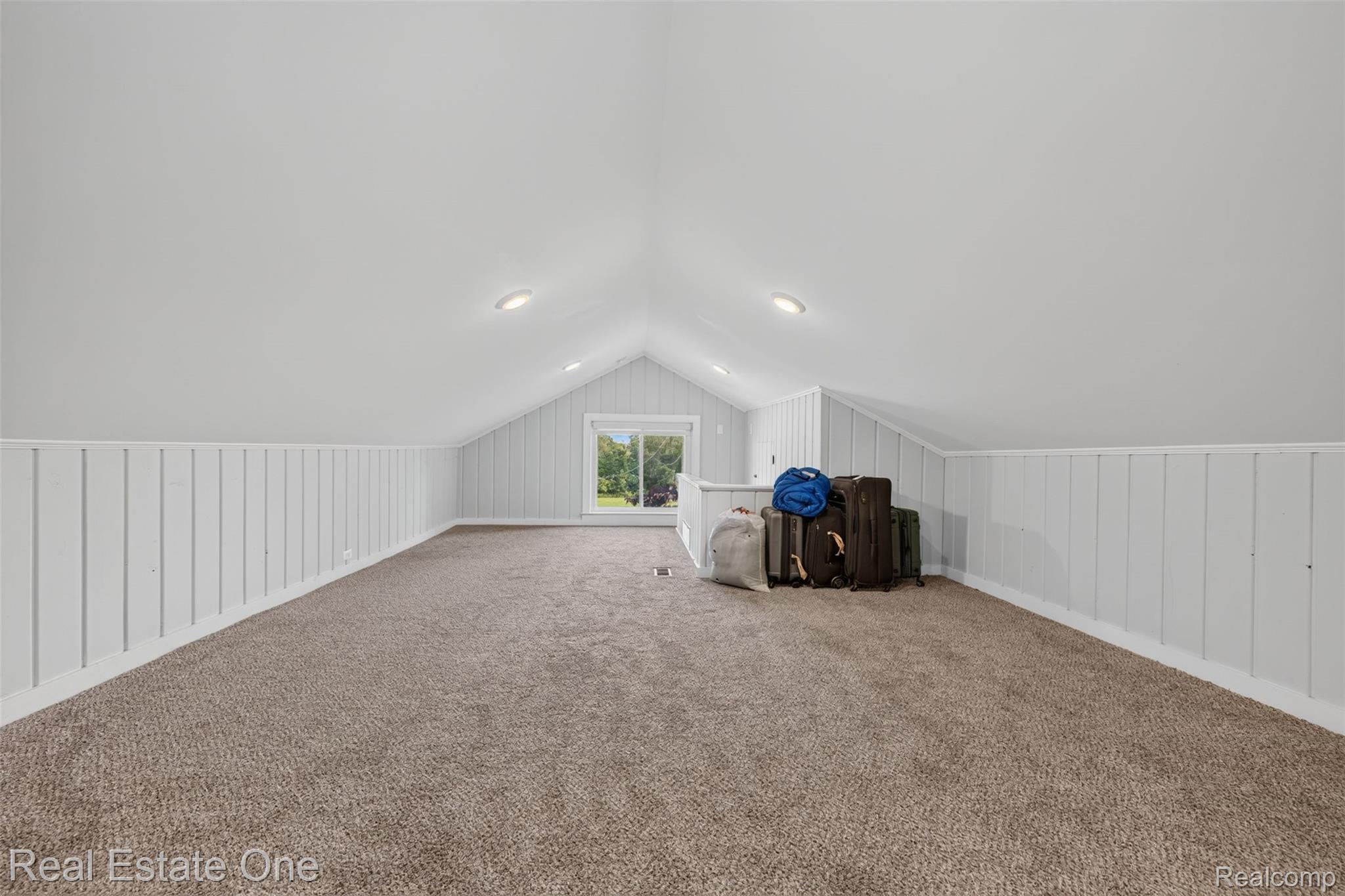 2355 South Sashabaw Road Ortonville, MI 48462 - Photo 33 of 57 40.5) Upstairs Bonus Room.jpg