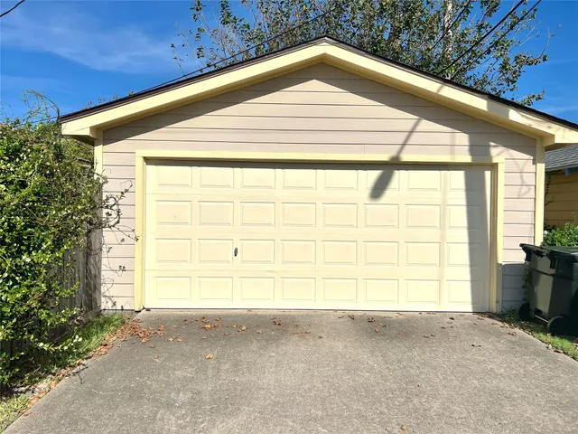 a view of a house with a outdoor space
