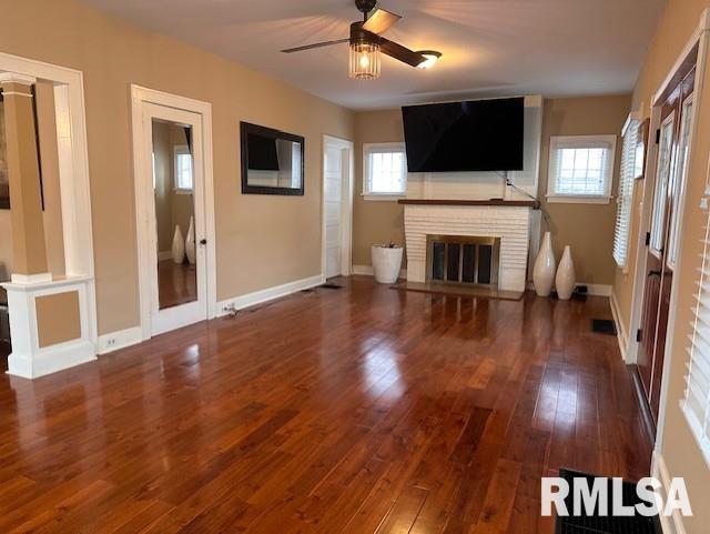 143 Prospect Street Jacksonville, IL 62650 - Photo 3 of 55