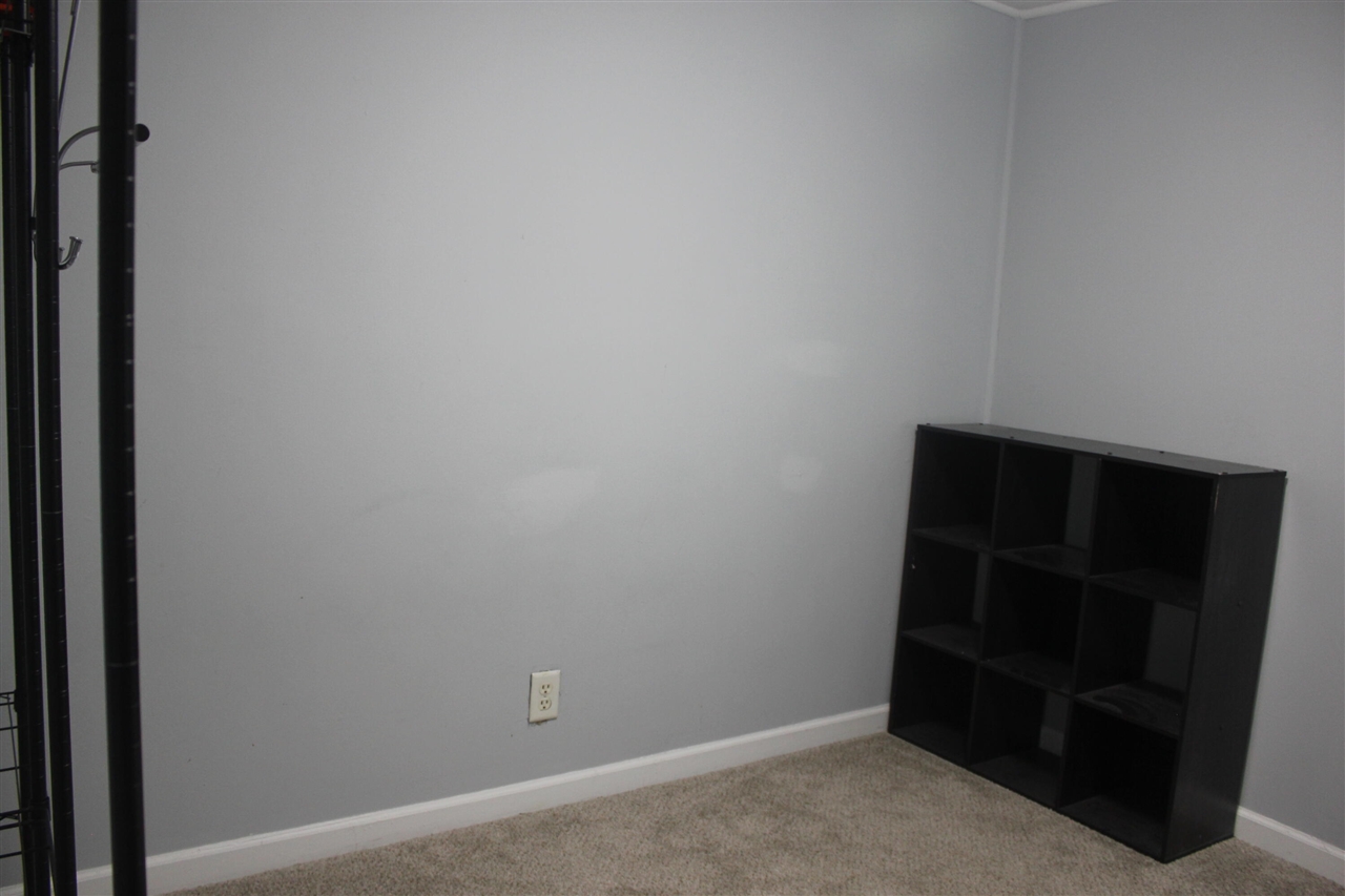 27 Inca Drive Southwest Grand Rapids, MI 49548 - Photo 15 of 17
