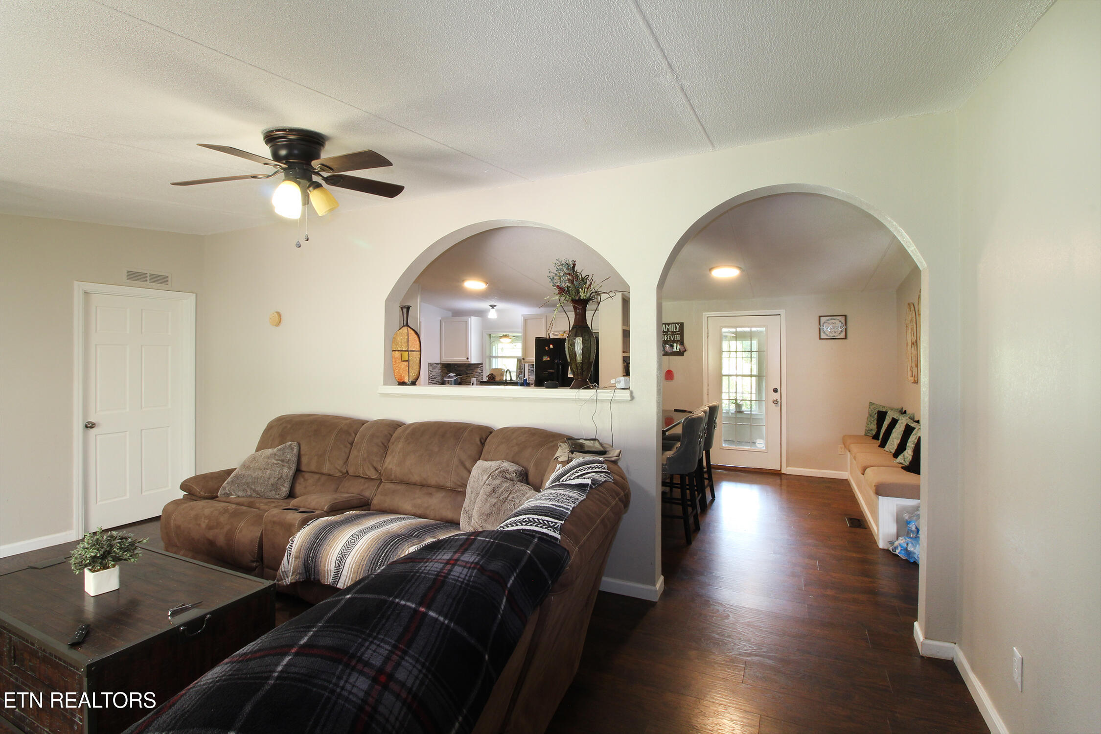 6214 Lacy Road Knoxville, TN 37912 - Photo 11 of 37 IMG_6487