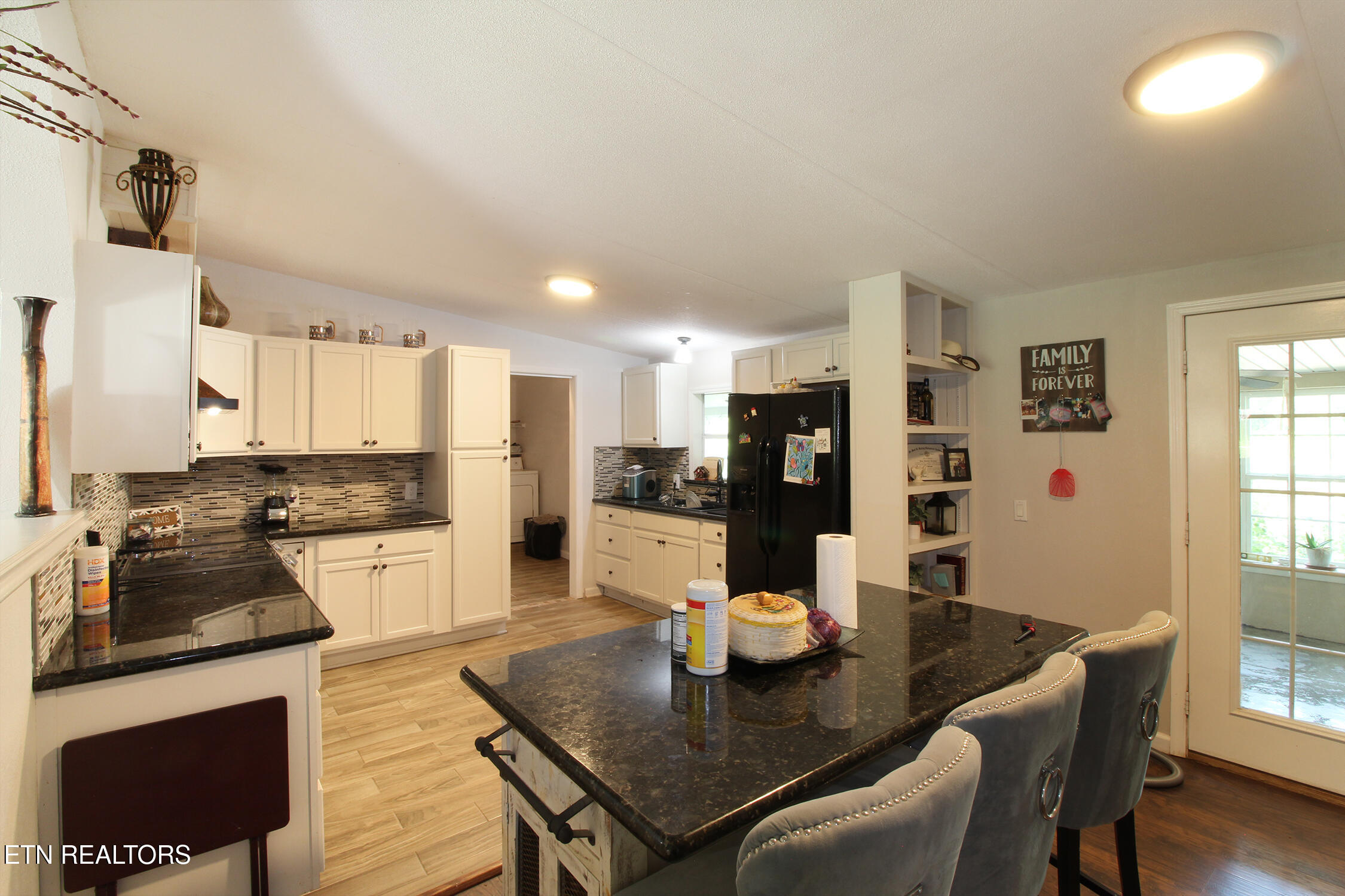 6214 Lacy Road Knoxville, TN 37912 - Photo 13 of 37 IMG_6499