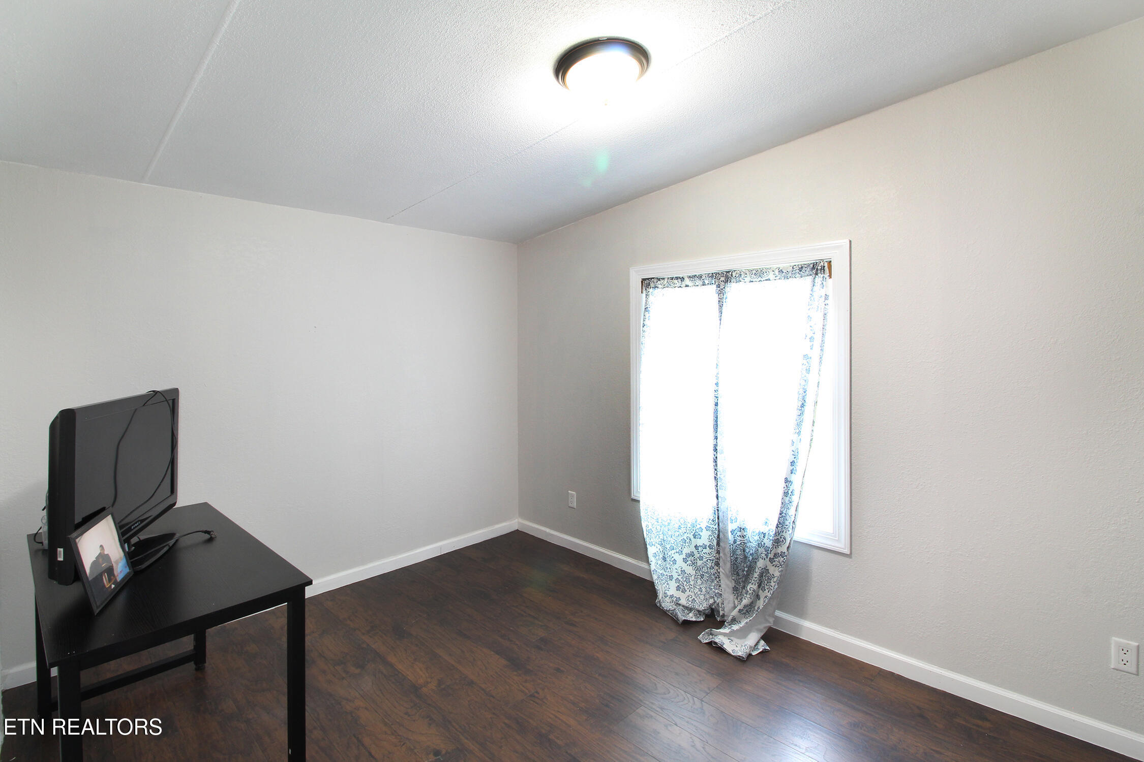 6214 Lacy Road Knoxville, TN 37912 - Photo 22 of 37 IMG_6531