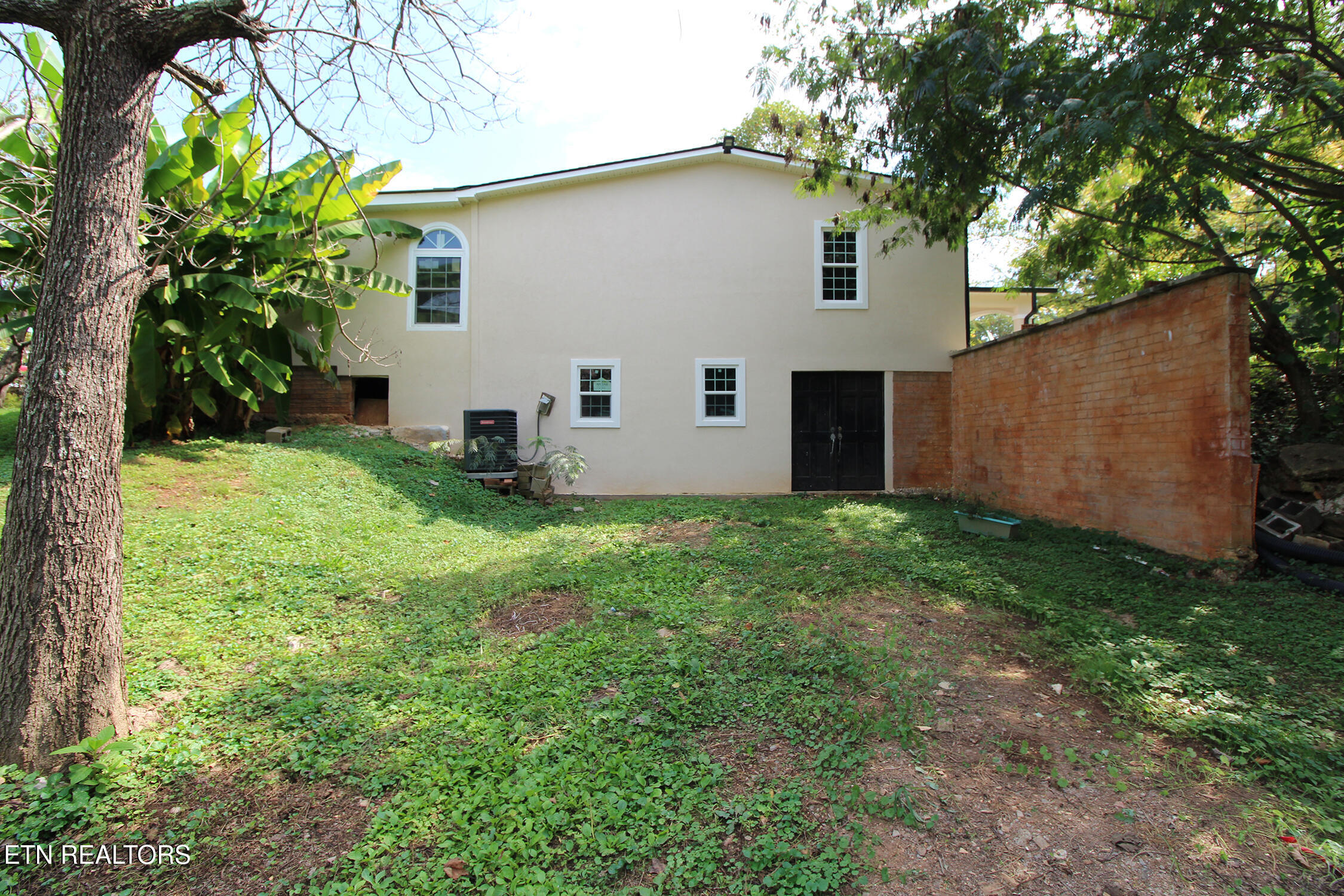 6214 Lacy Road Knoxville, TN 37912 - Photo 8 of 37 IMG_6476