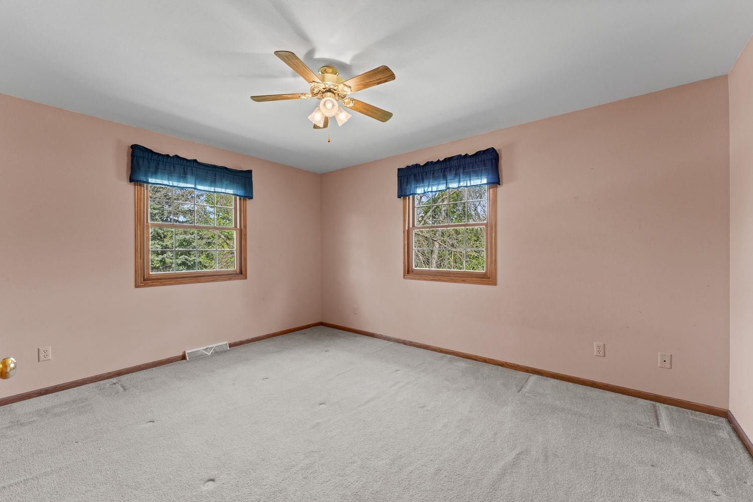 1827 Huntington Park Drive Reedsburg, WI 53959 - Photo 23 of 38