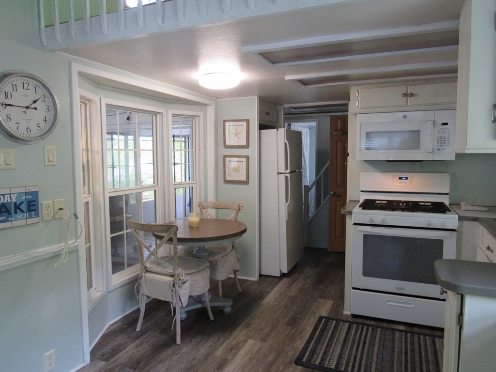 185 Cotuit Road, Unit C17 Sandwich, MA 02563 - Photo 10 of 36 Gallery Image 10