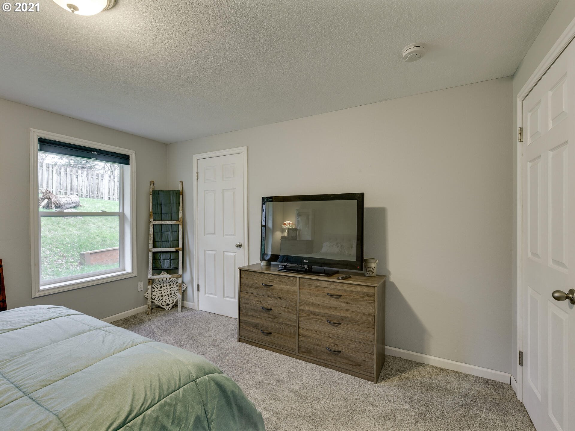 39860 Davis Street Sandy, OR 97055 - Photo 12 of 28 Gallery Image 12