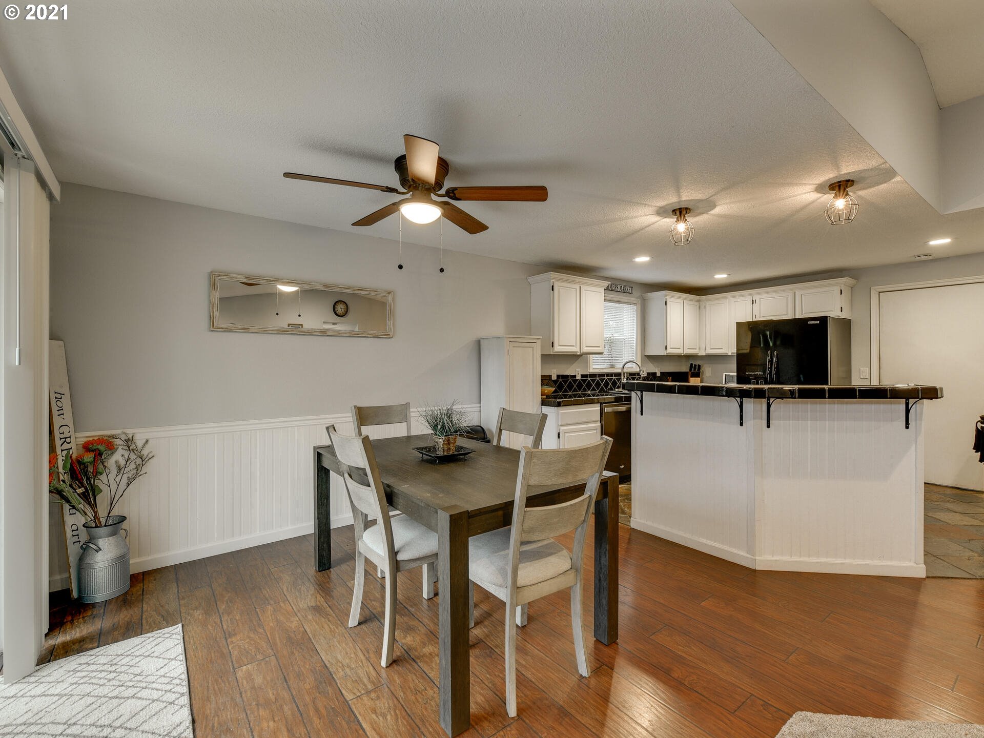 39860 Davis Street Sandy, OR 97055 - Photo 10 of 28 Gallery Image 10