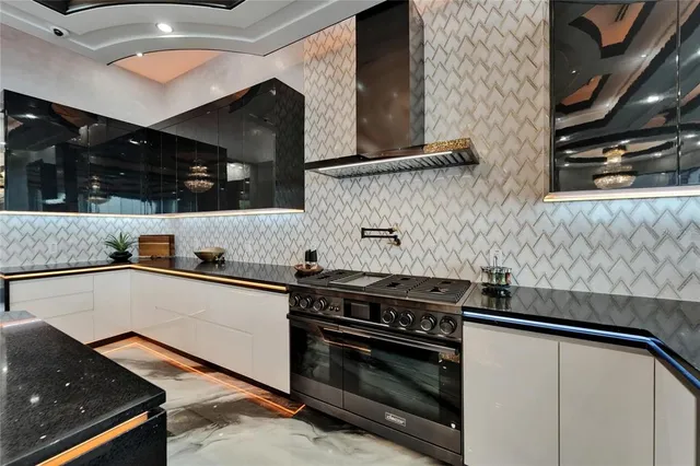 $18,499,999 | 6526 Surfside Boulevard, Apollo Beach, FL 33572