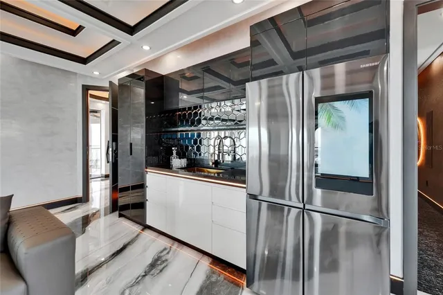 $18,499,999 | 6526 Surfside Boulevard, Apollo Beach, FL 33572