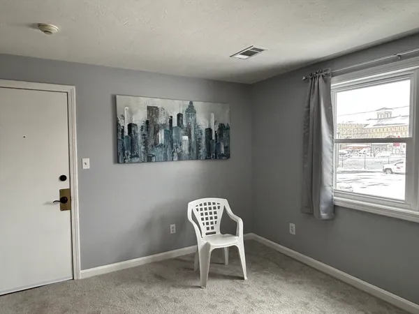 $1,800 | 120 15th Street, Unit 5, Fall River, MA 02723
