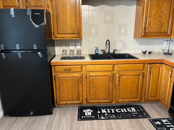 $1,800 | 120 15th Street, Unit 5, Fall River, MA 02723
