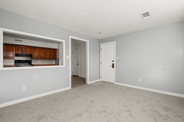$1,800 | 120 15th Street, Unit 5, Fall River, MA 02723