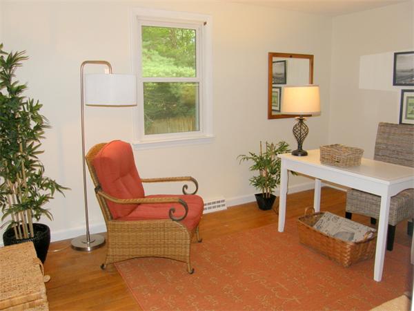 4 Colonial Road Hingham, MA 02043 - Photo 11 of 15 Gallery Image 11