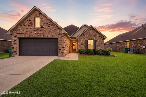 $244,900 | 102 St Kenan Street, Youngsville, LA 70592