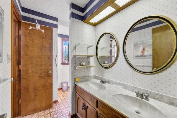 $625,000 | 9955 Northwest Windover Drive, Kansas City, MO 64153