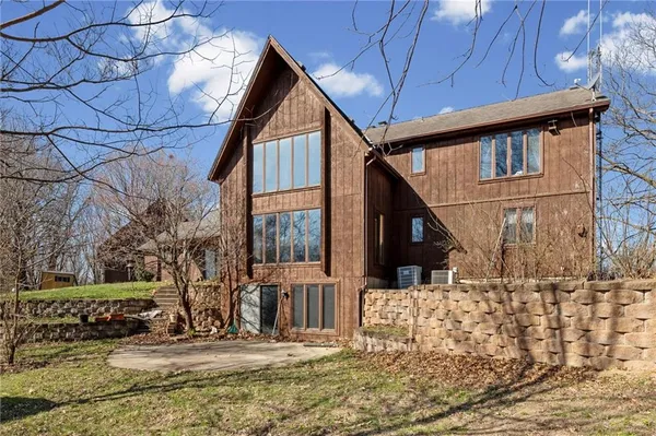 $625,000 | 9955 Northwest Windover Drive, Kansas City, MO 64153