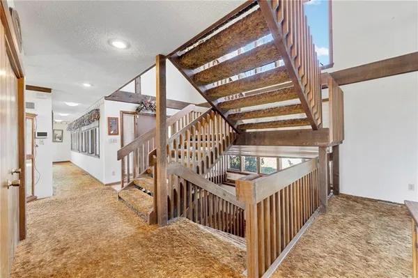 $625,000 | 9955 Northwest Windover Drive, Kansas City, MO 64153