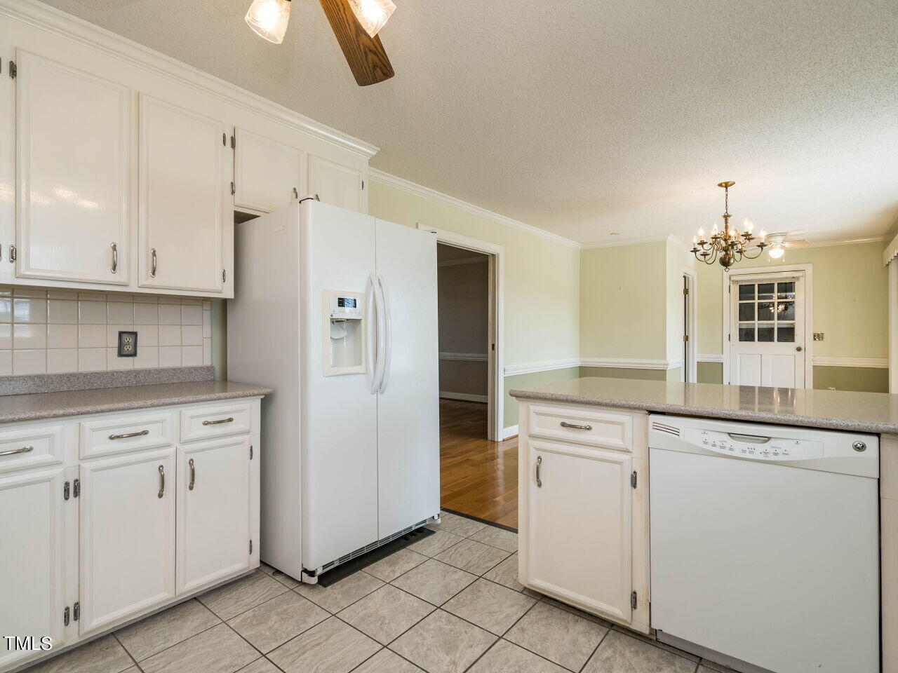 449 Braswell Road Smithfield, NC 27577 - Photo 12 of 30 013-1280x960-kitchen