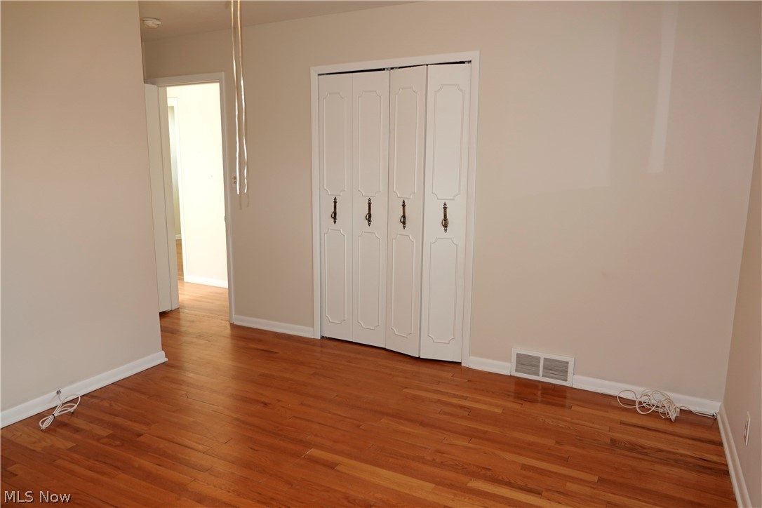 1661 Chelmsford Road Cleveland, OH 44124 - Photo 16 of 27