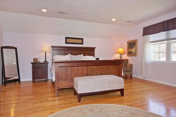 86 Joseph Road Framingham, MA 01701 - Photo 11 of 24
