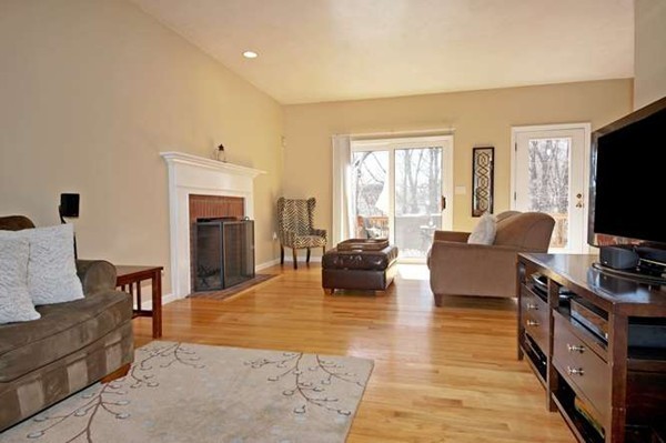 86 Joseph Road Framingham, MA 01701 - Photo 8 of 24