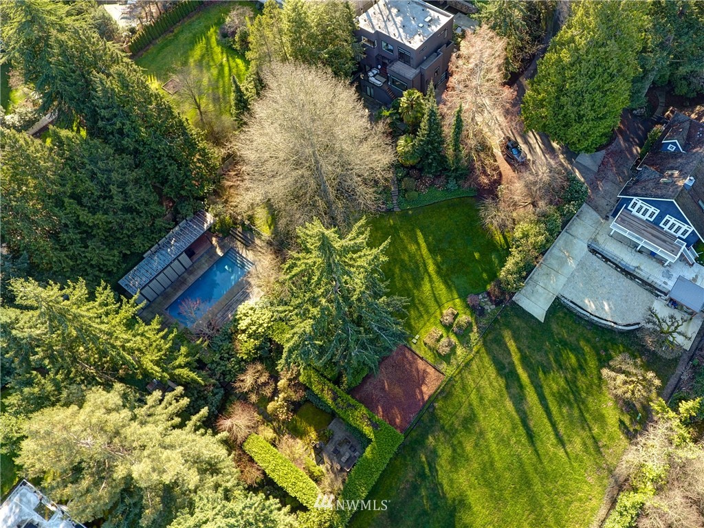 3242 Evergreen Point Road Medina, WA 98039 - Photo 7 of 10