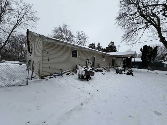 $170,000 | 426 Meade Road, Niles, MI 49120