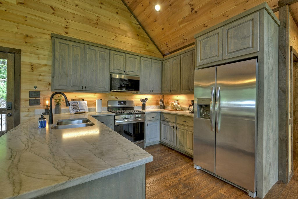 143 Foster Cove Road Epworth, GA 30541 - Photo 8 of 40 Gallery Image 8