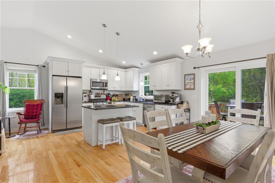 7 Pine Orchard Road Glocester, RI 02814 - Photo 14 of 39