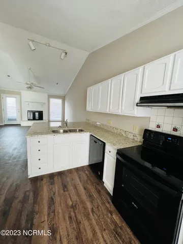 $1,300 | 16 Upton Ct Drive, Greenville, NC 27858